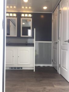 10stall Gray Spa Luxury interior